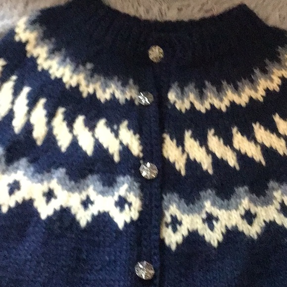 Homemade wool sweater - Picture 2 of 5